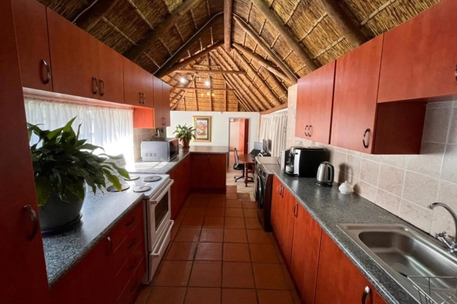 8 Bedroom Property for Sale in Broederstroom North West
